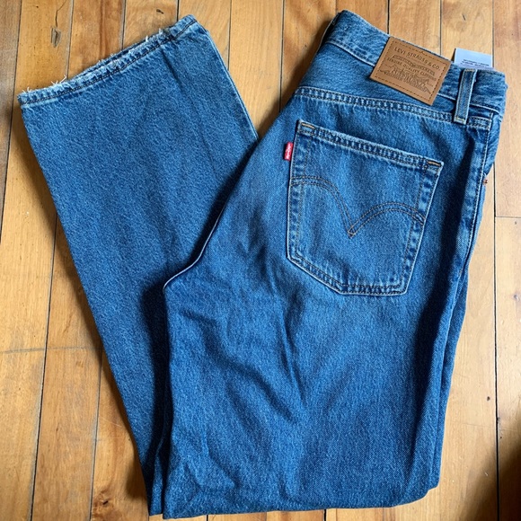 Levi’s Ribcage Straight - Picture 2 of 2
